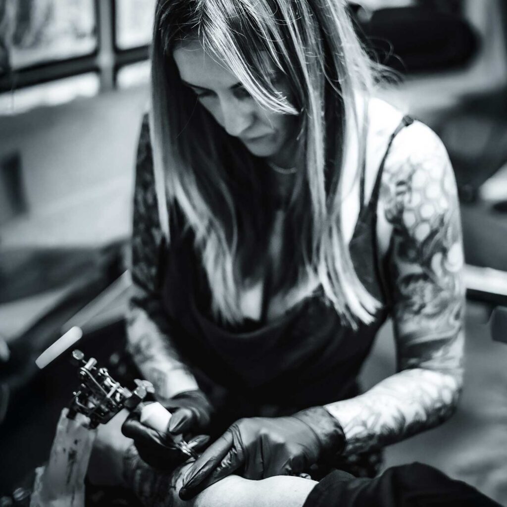 LEENA TOTTEN - TATTOO ARTIST